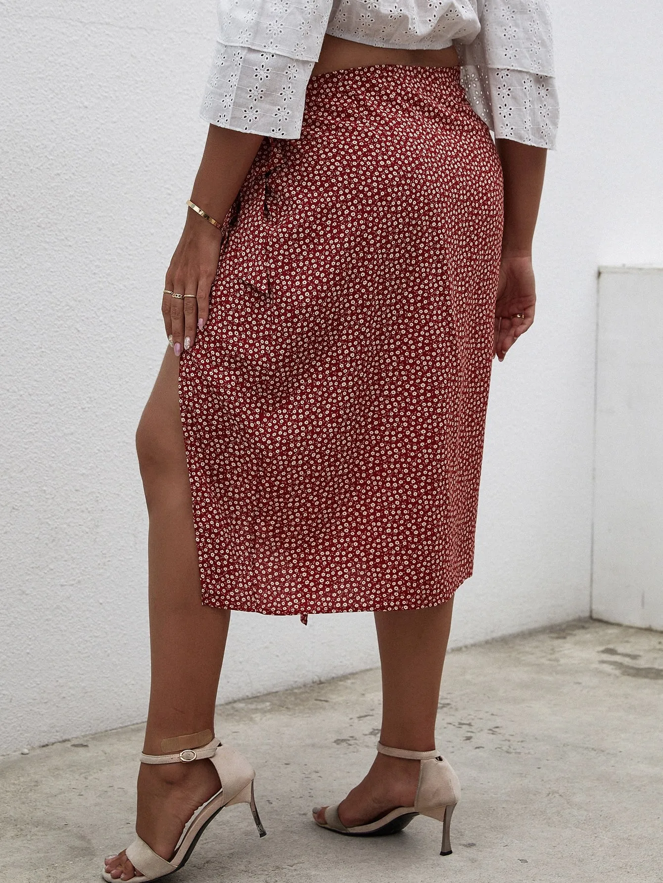Ditsy Floral Wrap Midi Plus Size Skirt