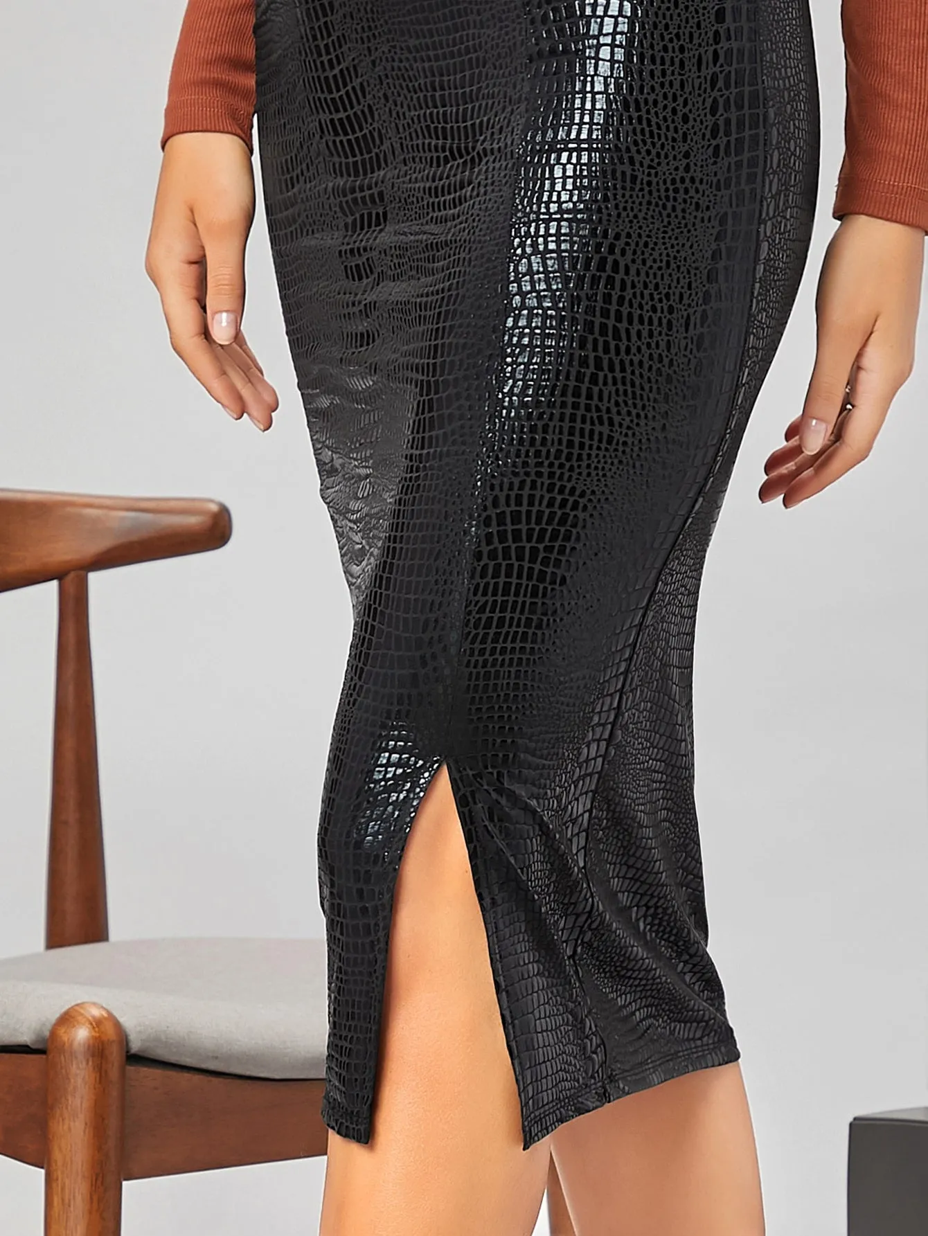 Modely Faux Crocodile Leather Slit Pencil Black Skirt