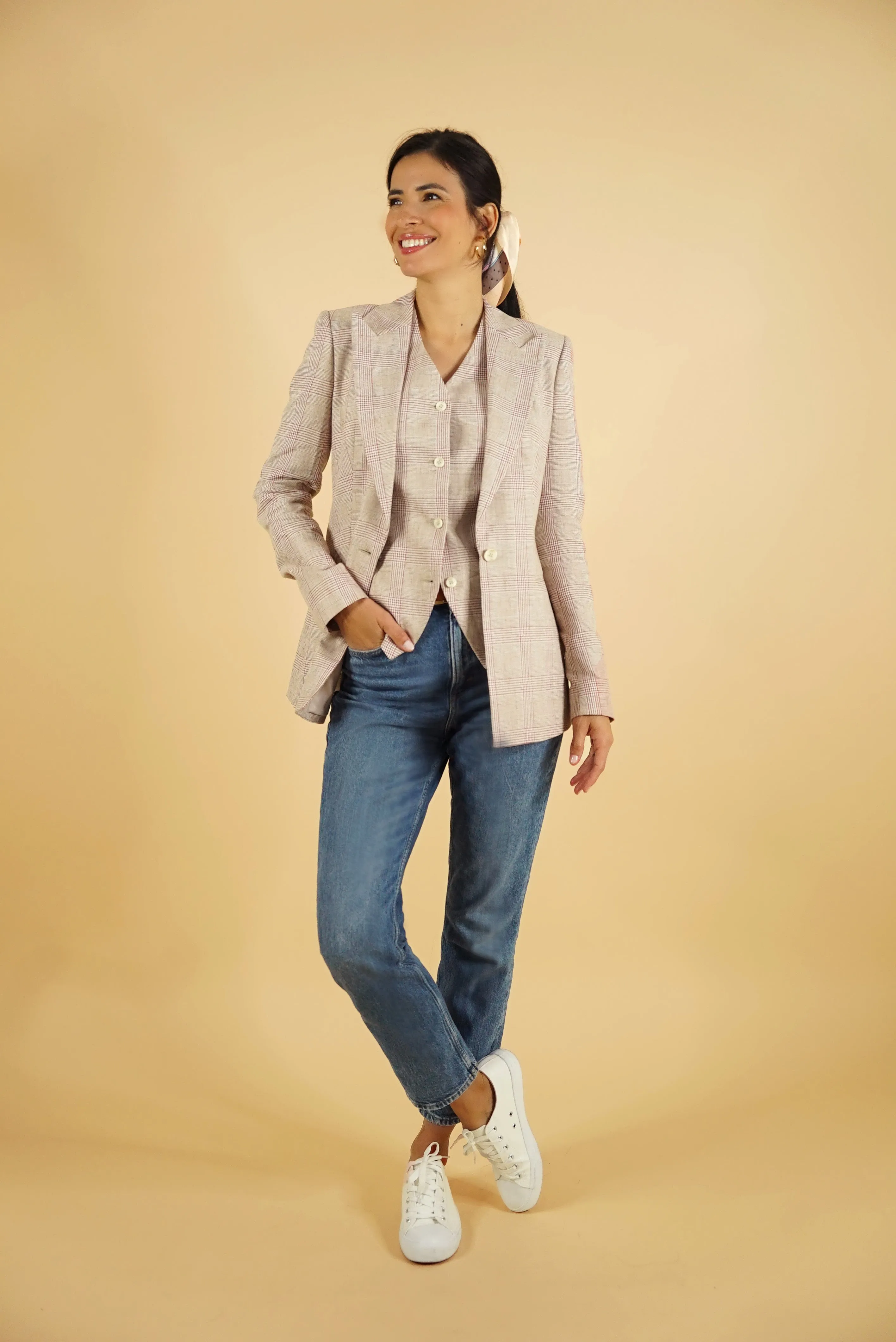 Nawal Vest