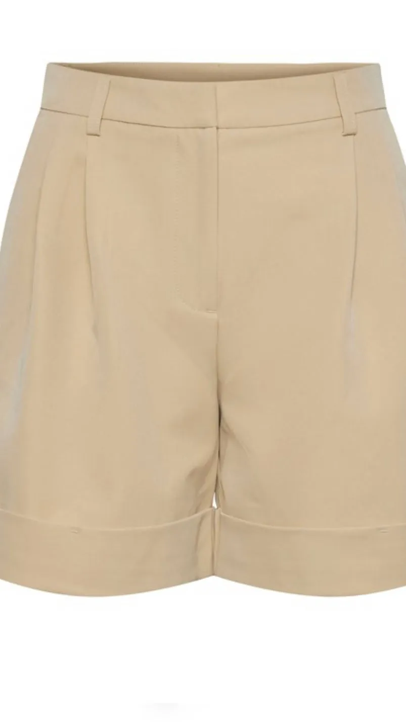 PC KYZA HW TAILORED SHORTS - IRISH CREAM
