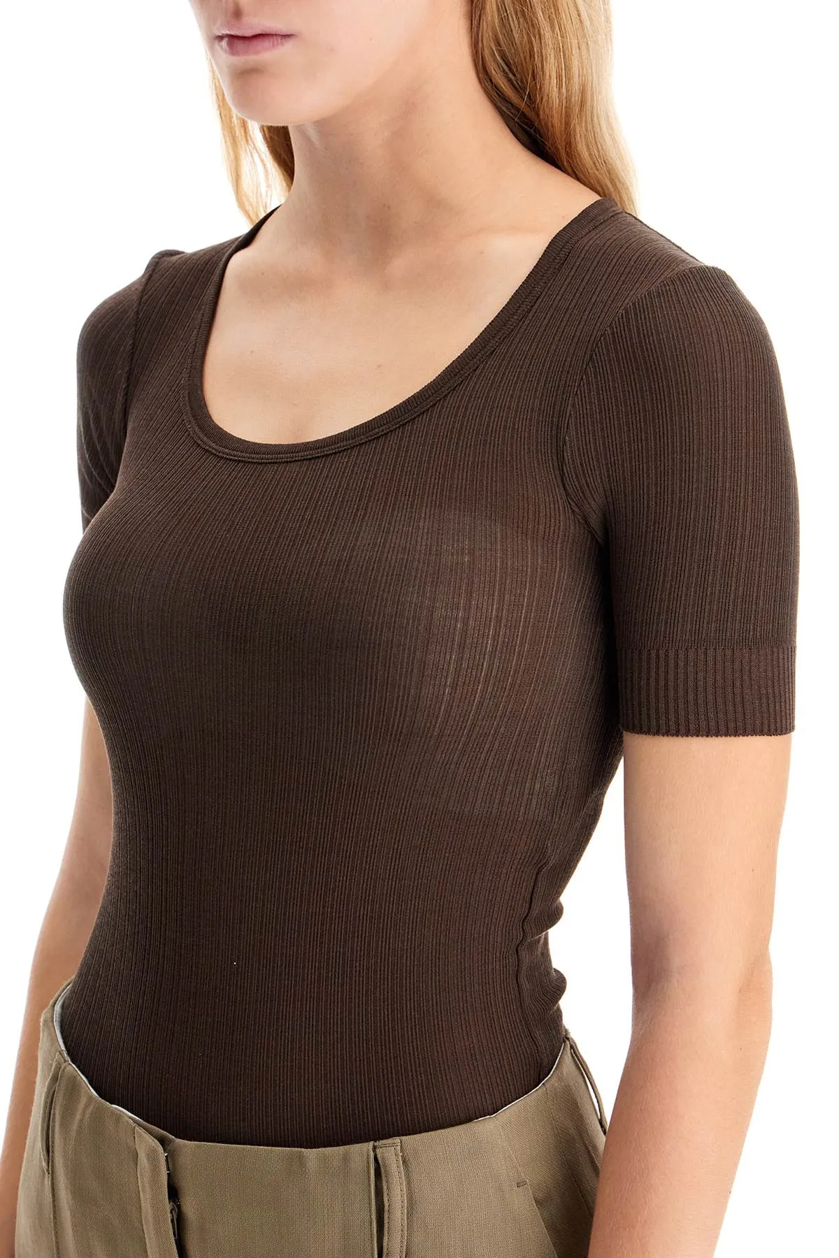 SHORT-SLEEVED LIGHTWEIGHT KNIT BODY FOR MEN