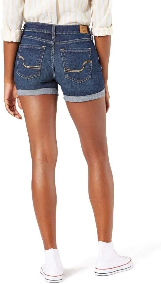 Woman Casual Mid Length Shorts