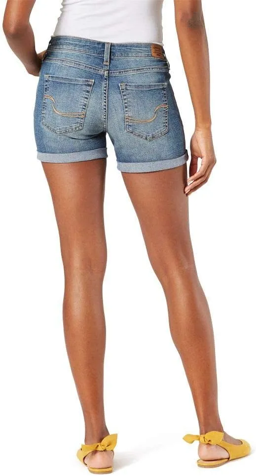 Woman Casual Mid Length Shorts